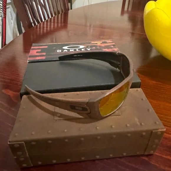 Authentic Oakley fuel cell fall out rusty decay/fire iridium polarized/new
